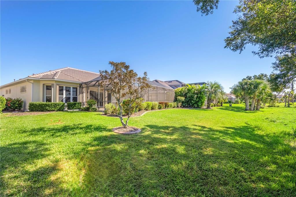 For Sale: $525,000 (3 beds, 2 baths, 1963 Square Feet)