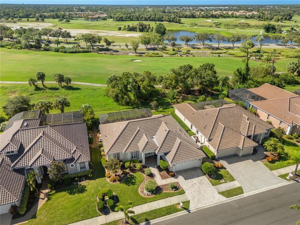 For Sale: $525,000 (3 beds, 2 baths, 1963 Square Feet)