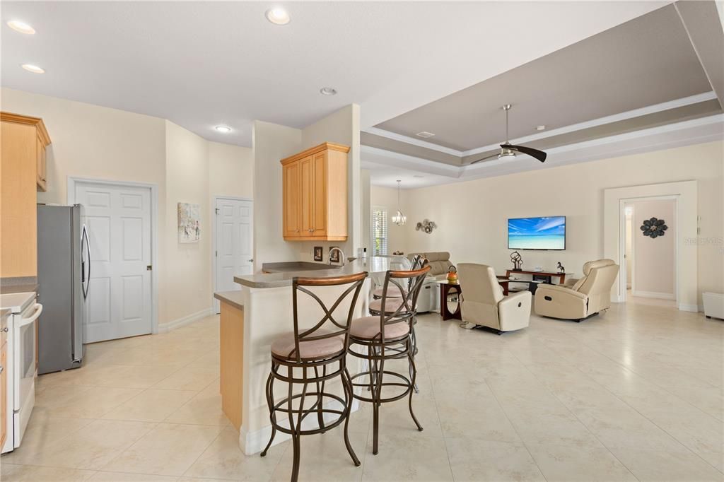 For Sale: $525,000 (3 beds, 2 baths, 1963 Square Feet)