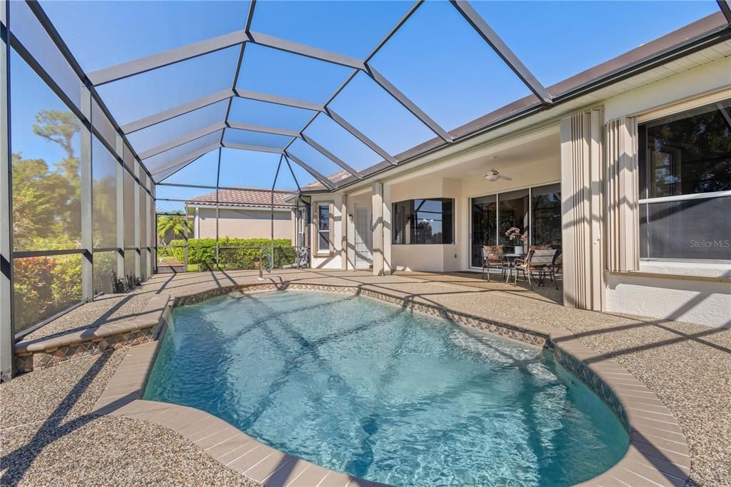 For Sale: $525,000 (3 beds, 2 baths, 1963 Square Feet)