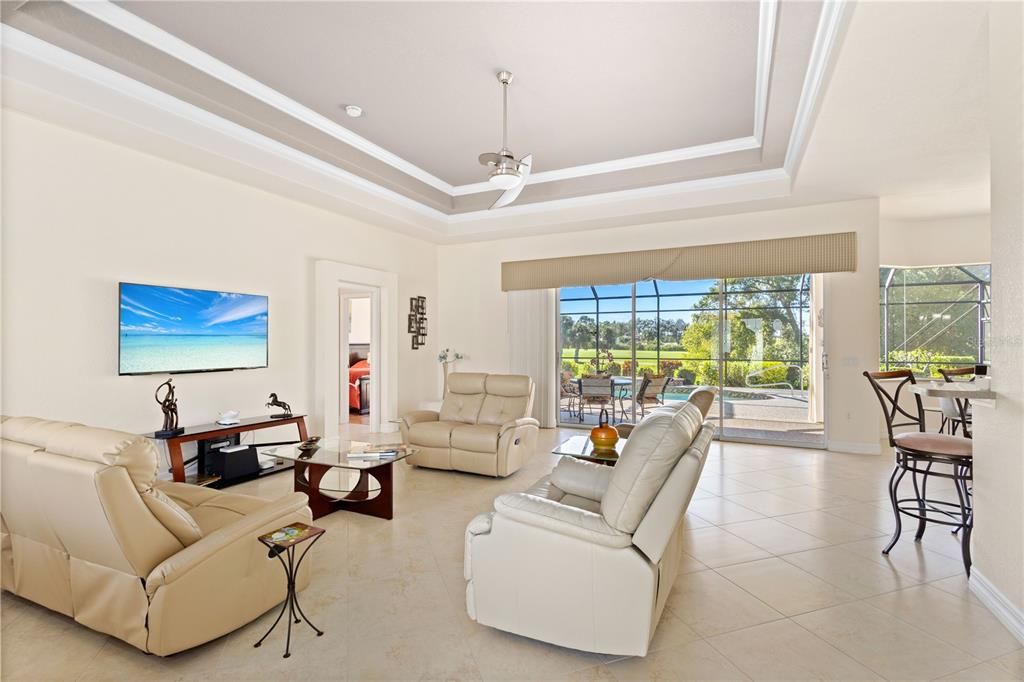 For Sale: $525,000 (3 beds, 2 baths, 1963 Square Feet)