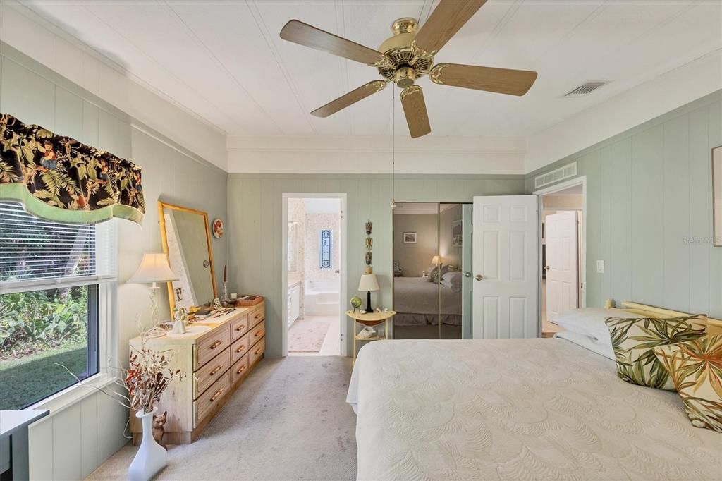 待售: $195,000 (2 贝兹, 2 浴室, 1351 平方英尺)