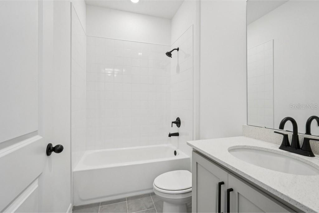 Active With Contract: $479,990 (3 beds, 2 baths, 2226 Square Feet)