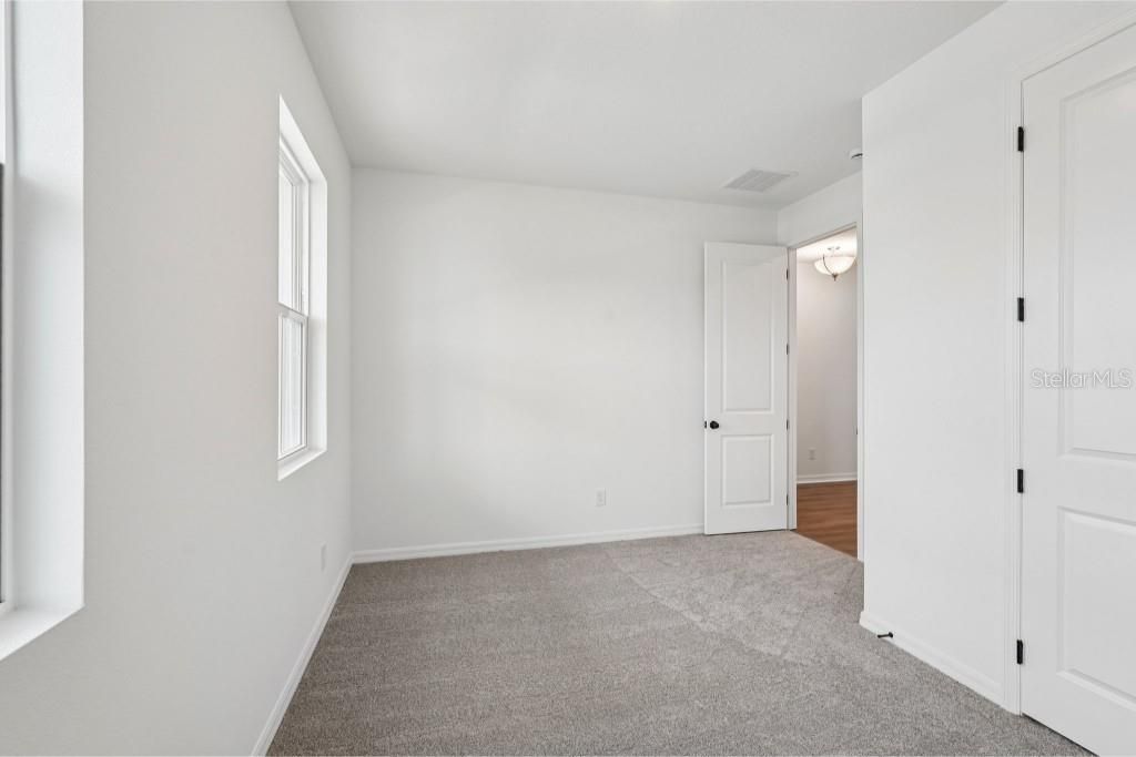 Active With Contract: $479,990 (3 beds, 2 baths, 2226 Square Feet)