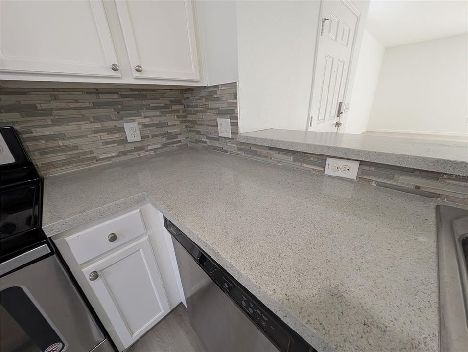 For Rent: $2,500 (3 beds, 2 baths, 1686 Square Feet)