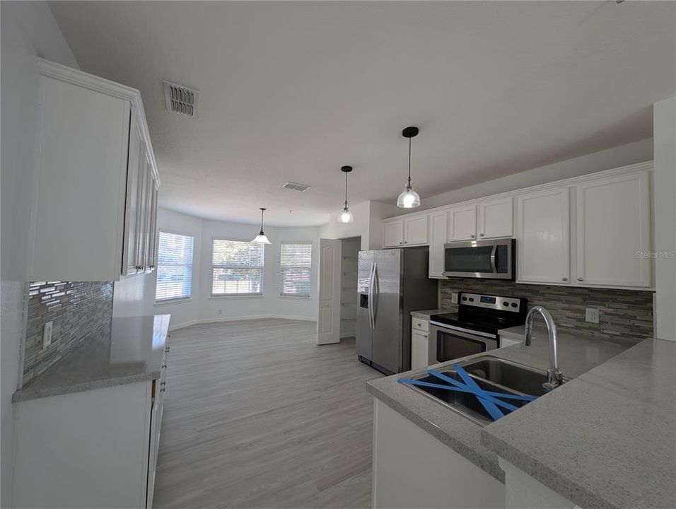 For Rent: $2,500 (3 beds, 2 baths, 1686 Square Feet)