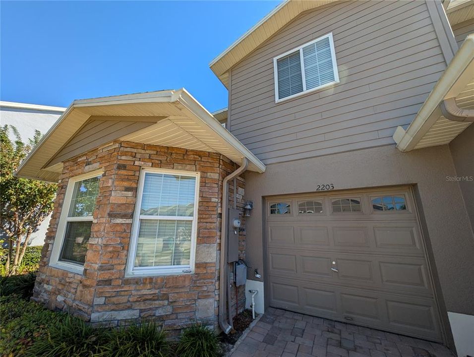 For Rent: $2,500 (3 beds, 2 baths, 1686 Square Feet)