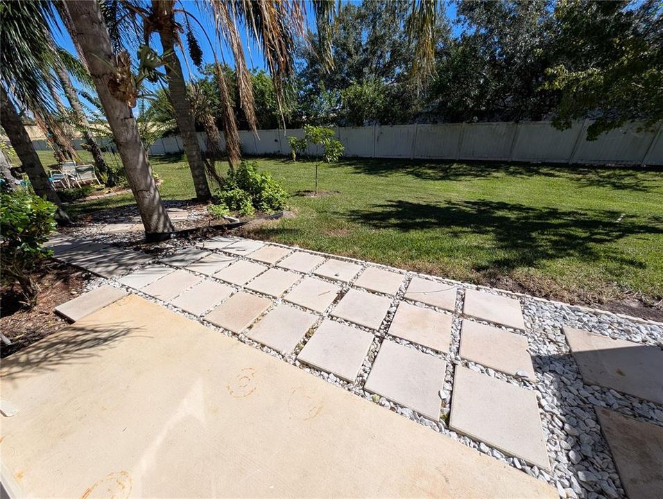 For Rent: $2,500 (3 beds, 2 baths, 1686 Square Feet)