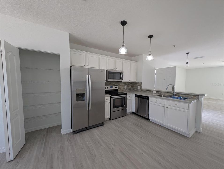 For Rent: $2,500 (3 beds, 2 baths, 1686 Square Feet)