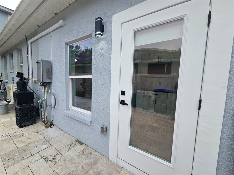 В аренду: $1,500 (1 спален, 1 ванн, 3298 Квадратных фут)