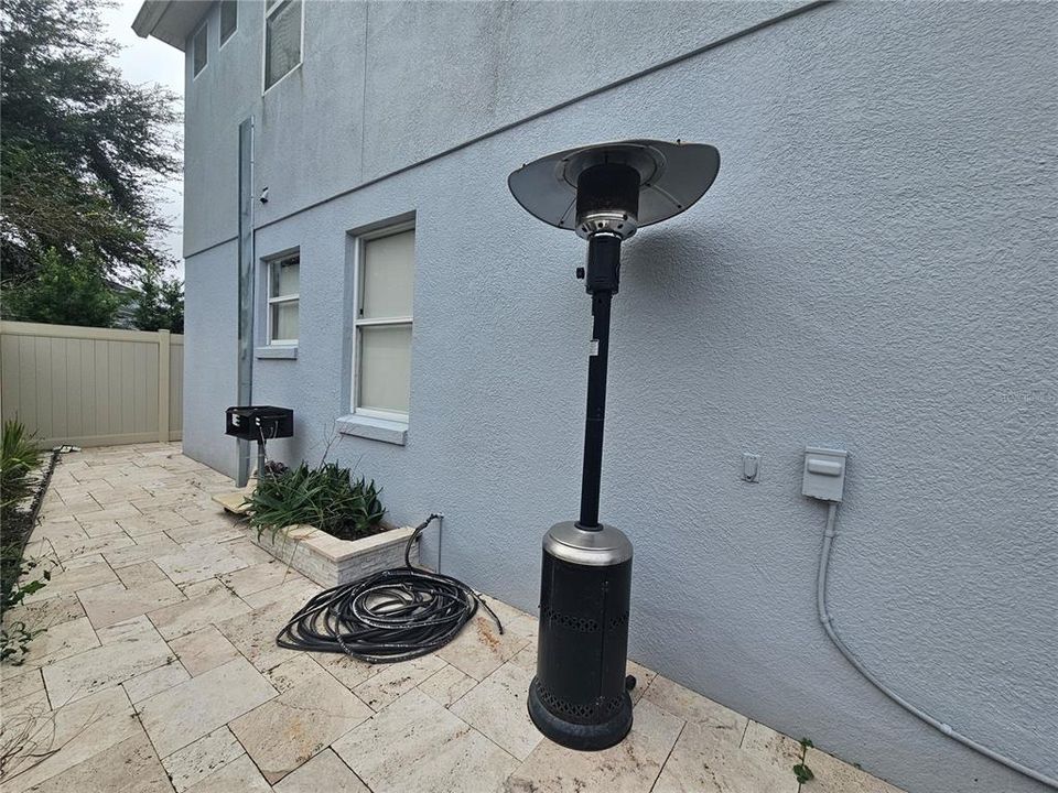 В аренду: $1,500 (1 спален, 1 ванн, 3298 Квадратных фут)