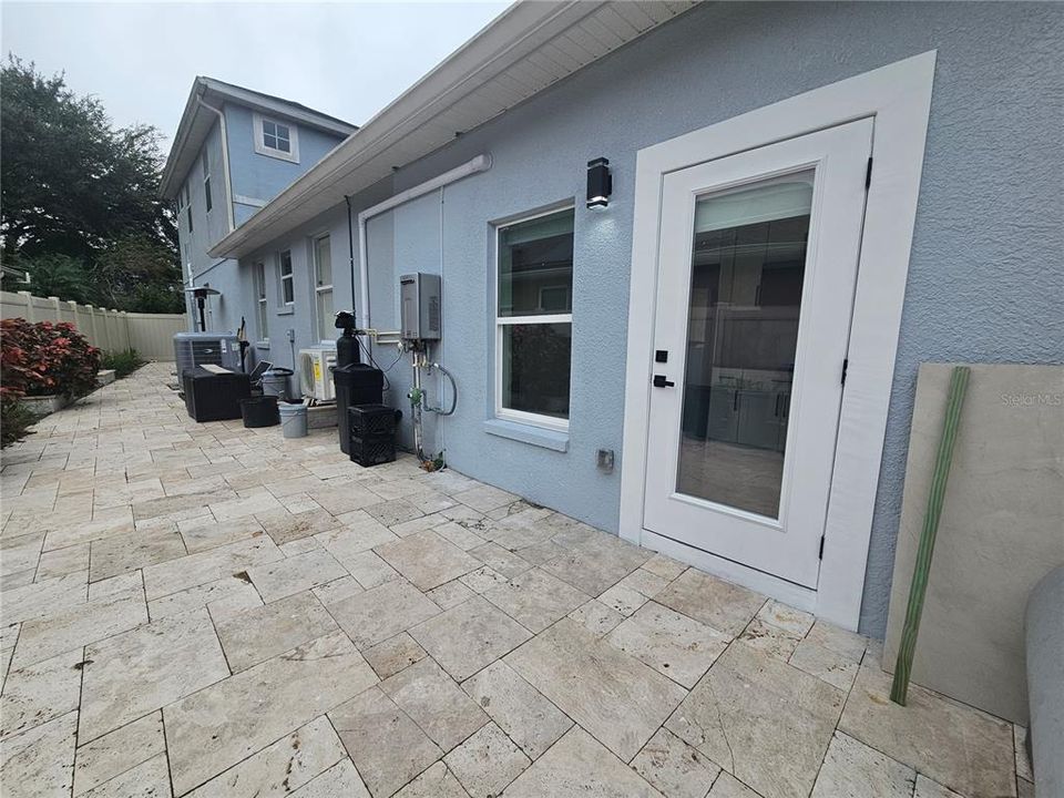 В аренду: $1,500 (1 спален, 1 ванн, 3298 Квадратных фут)