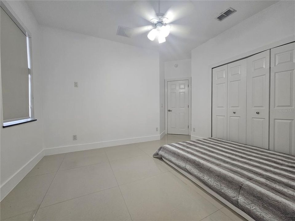 В аренду: $1,500 (1 спален, 1 ванн, 3298 Квадратных фут)