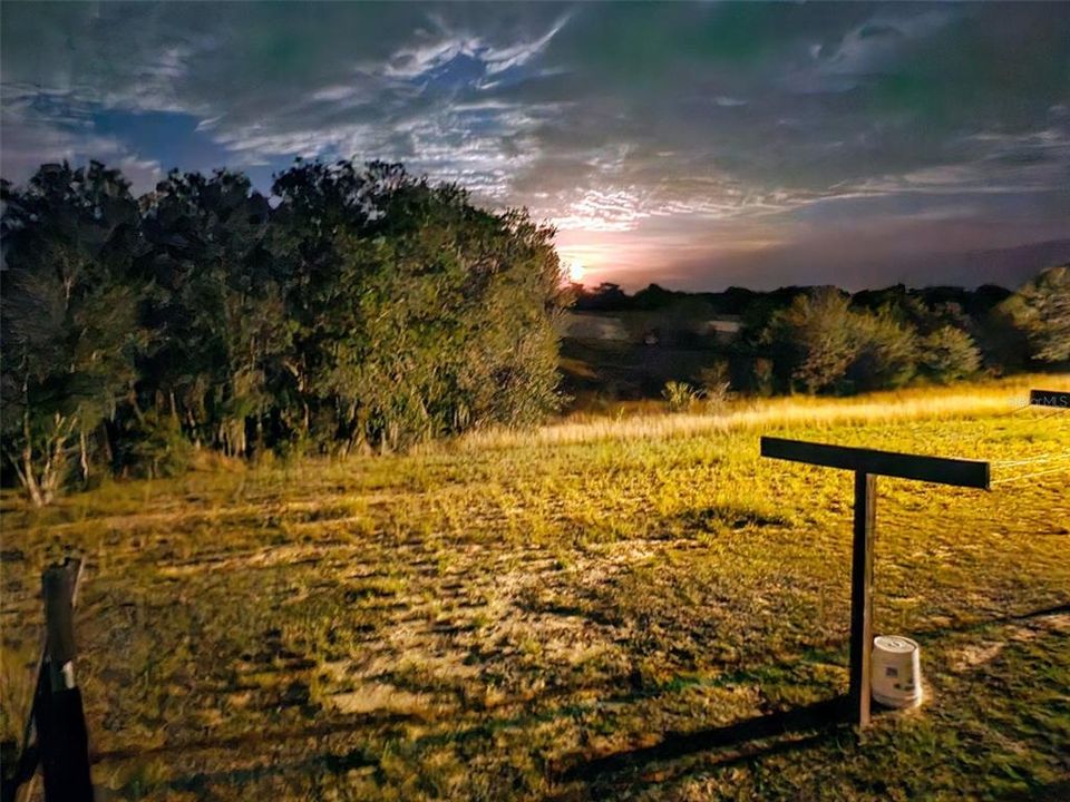 待售: $55,000 (3.30 acres)