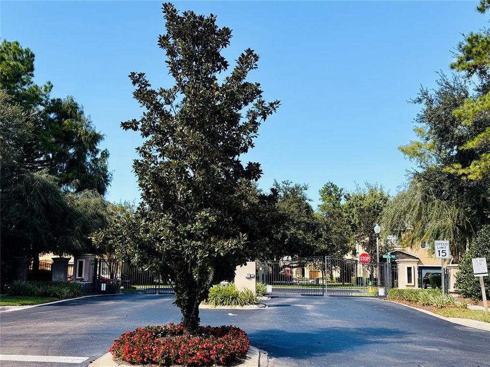 Active With Contract: $2,200 (3 beds, 2 baths, 1689 Square Feet)