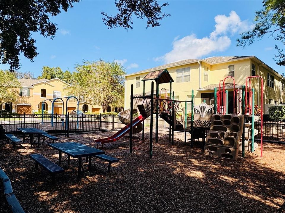 Active With Contract: $2,200 (3 beds, 2 baths, 1689 Square Feet)