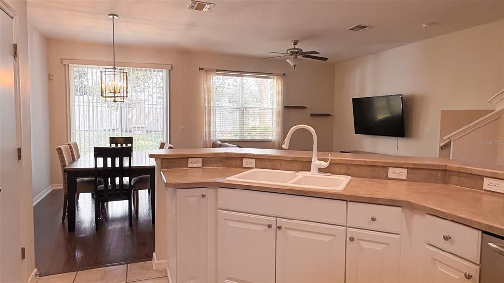 Active With Contract: $2,200 (3 beds, 2 baths, 1689 Square Feet)