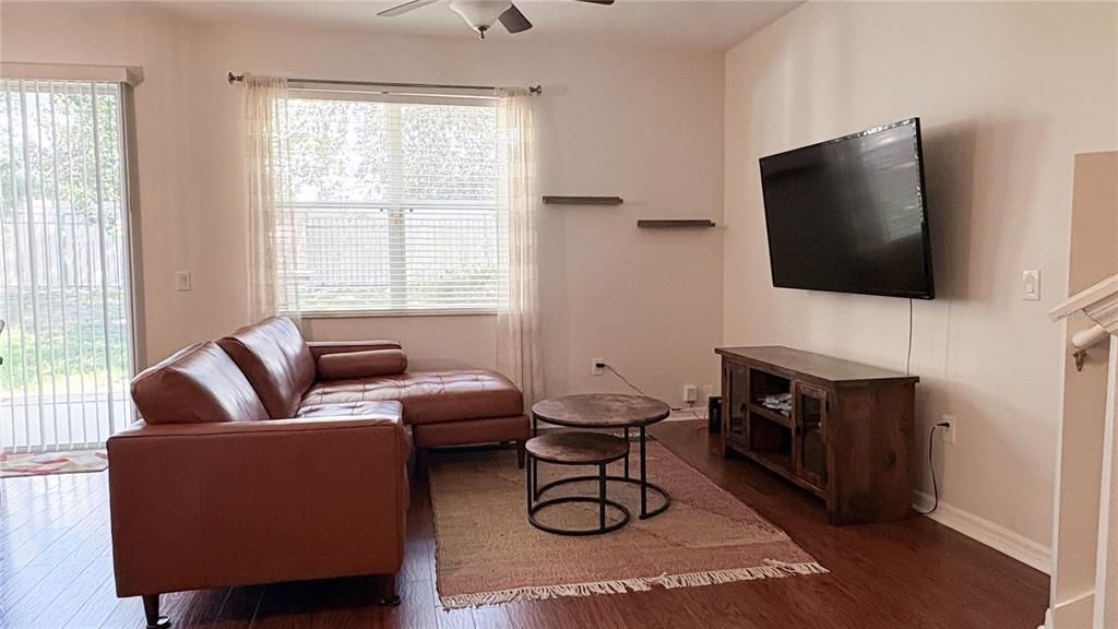 Active With Contract: $2,200 (3 beds, 2 baths, 1689 Square Feet)