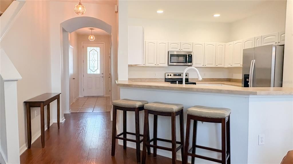 Active With Contract: $2,200 (3 beds, 2 baths, 1689 Square Feet)