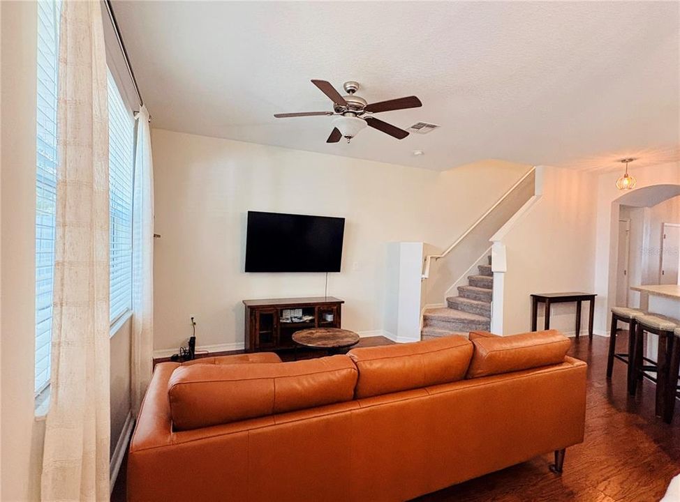 Active With Contract: $2,200 (3 beds, 2 baths, 1689 Square Feet)