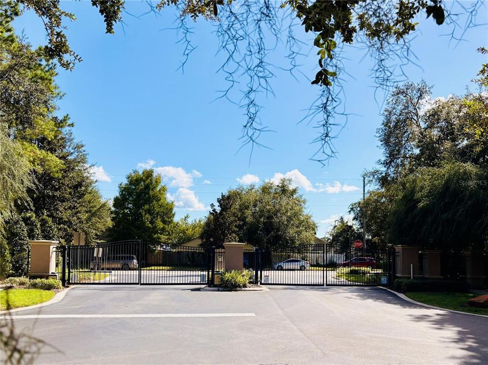 Active With Contract: $2,200 (3 beds, 2 baths, 1689 Square Feet)