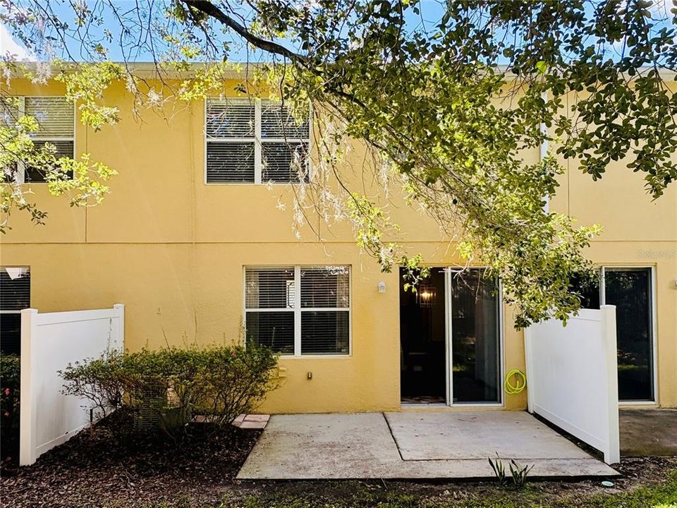 Active With Contract: $2,200 (3 beds, 2 baths, 1689 Square Feet)