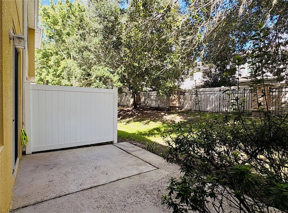 Active With Contract: $2,200 (3 beds, 2 baths, 1689 Square Feet)