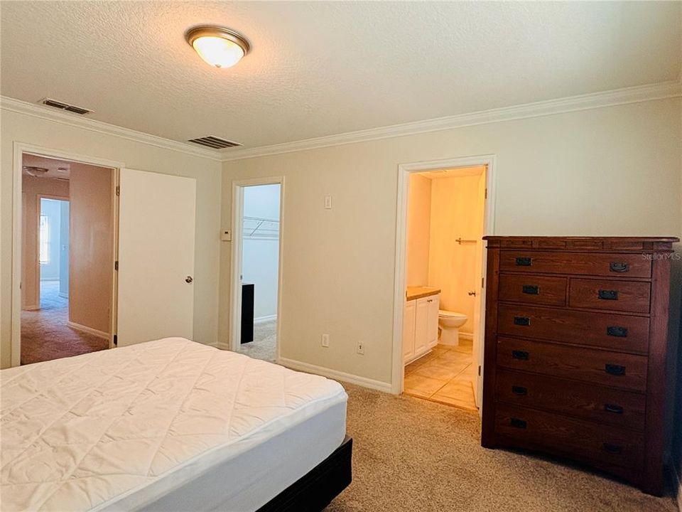 Active With Contract: $2,200 (3 beds, 2 baths, 1689 Square Feet)