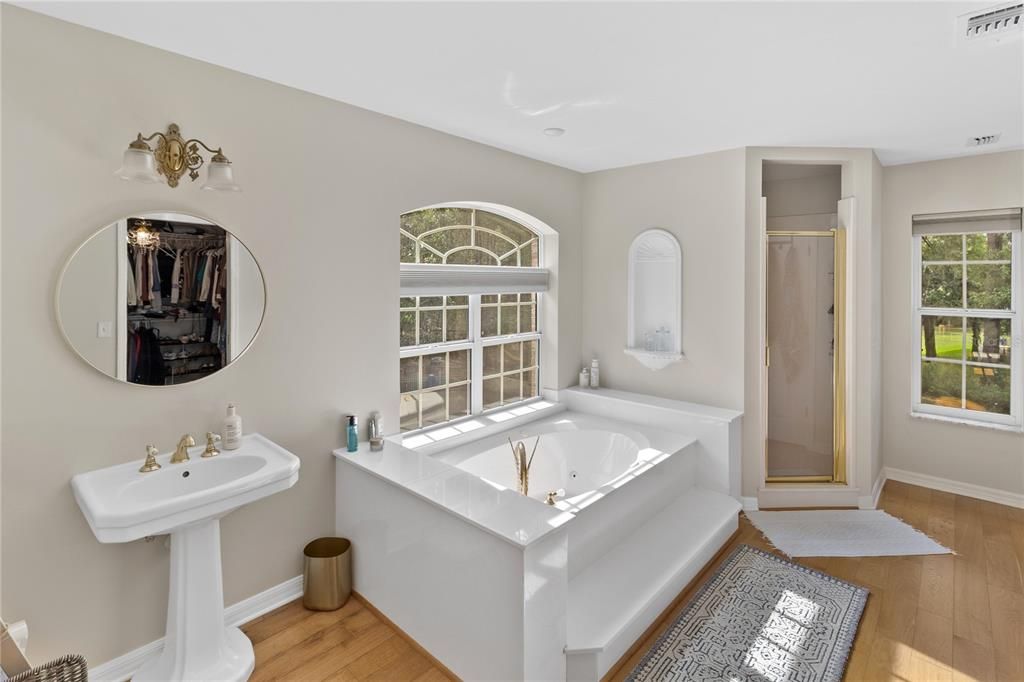 For Rent: $6,500 (4 beds, 3 baths, 3751 Square Feet)