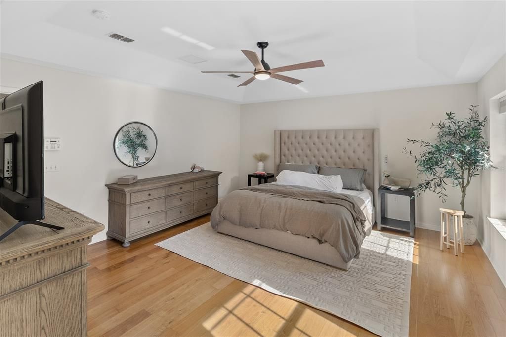 For Rent: $6,500 (4 beds, 3 baths, 3751 Square Feet)