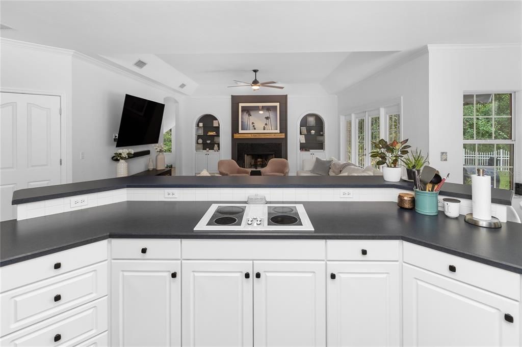 For Rent: $6,500 (4 beds, 3 baths, 3751 Square Feet)