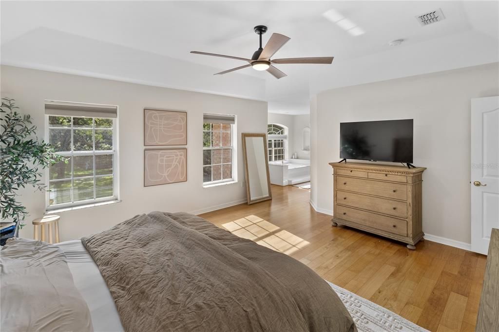 For Rent: $6,500 (4 beds, 3 baths, 3751 Square Feet)