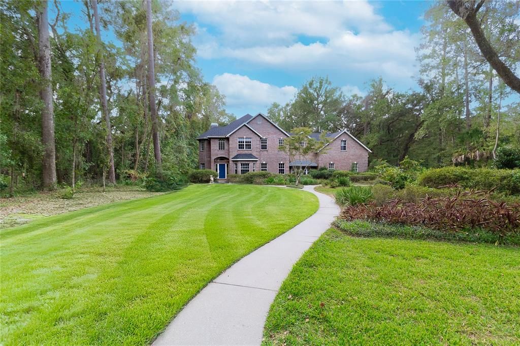 For Rent: $6,500 (4 beds, 3 baths, 3751 Square Feet)