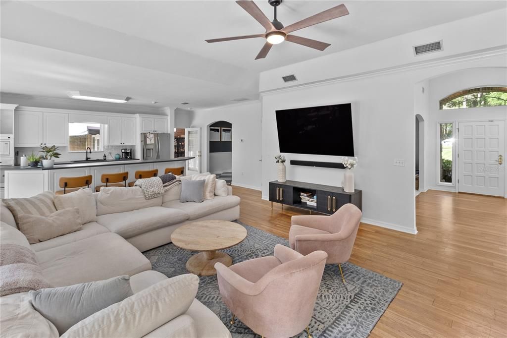 For Rent: $6,500 (4 beds, 3 baths, 3751 Square Feet)