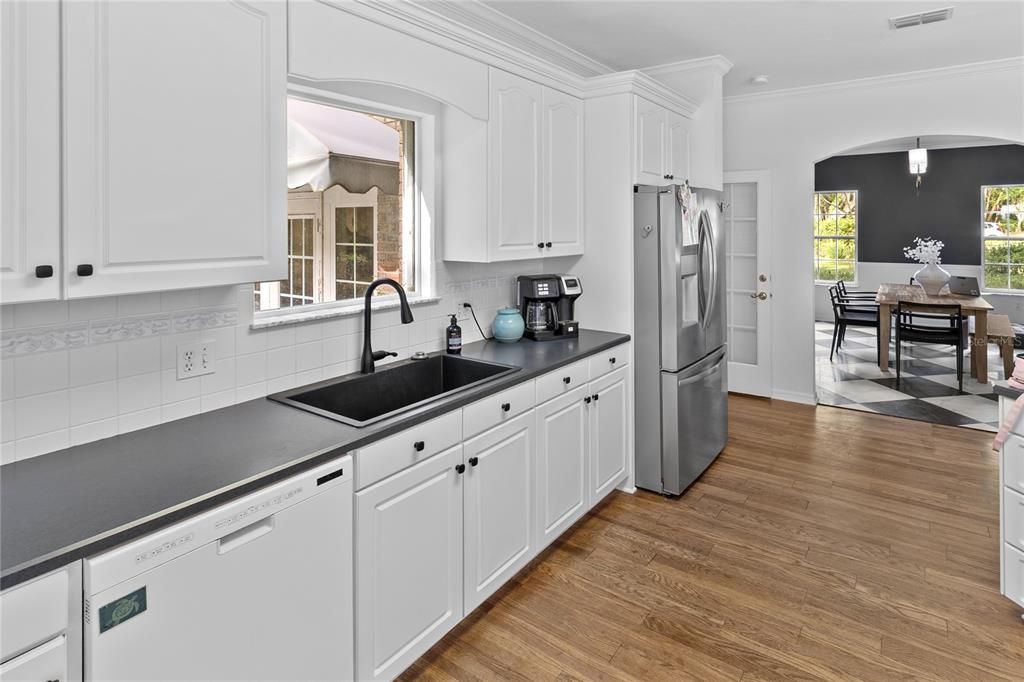 For Rent: $6,500 (4 beds, 3 baths, 3751 Square Feet)