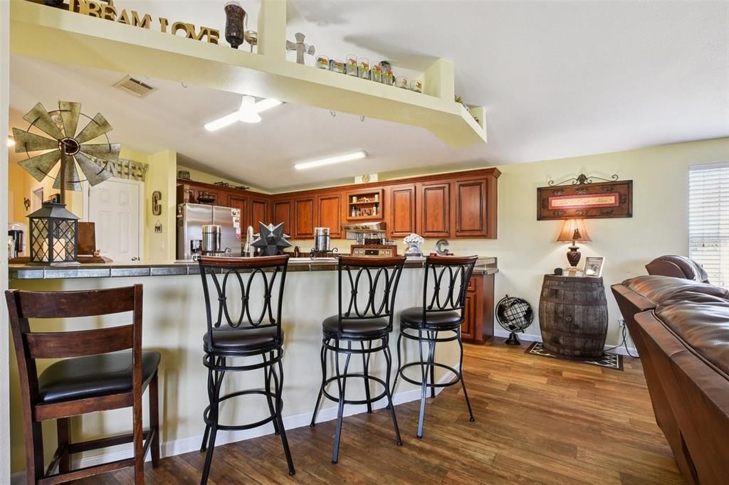 待售: $775,000 (3 贝兹, 2 浴室, 1994 平方英尺)