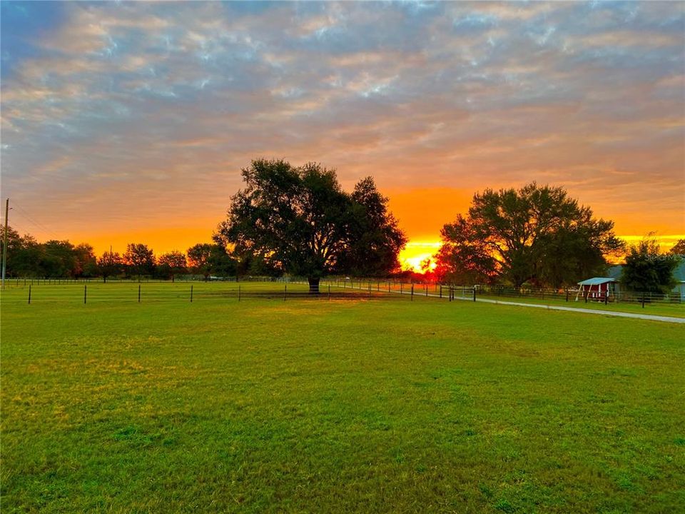 待售: $775,000 (3 贝兹, 2 浴室, 1994 平方英尺)