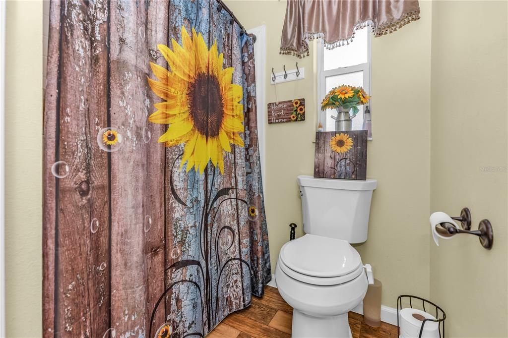 待售: $775,000 (3 贝兹, 2 浴室, 1994 平方英尺)