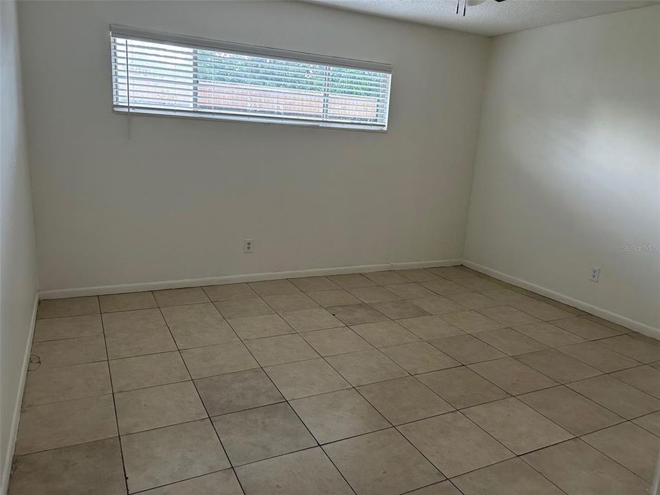 Active With Contract: $1,600 (2 beds, 2 baths, 1191 Square Feet)