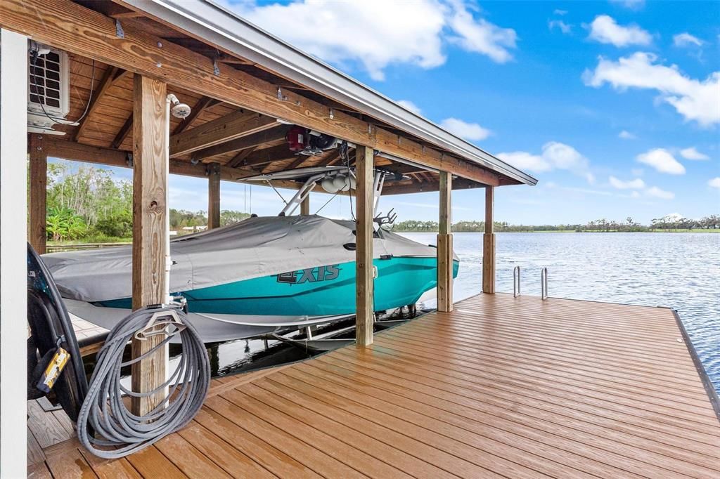 En Venta: $1,300,000 (4 camas, 2 baños, 2616 Pies cuadrados)