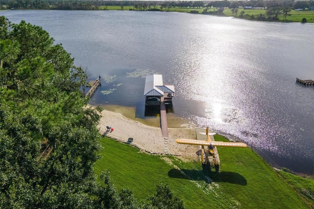 En Venta: $1,300,000 (4 camas, 2 baños, 2616 Pies cuadrados)