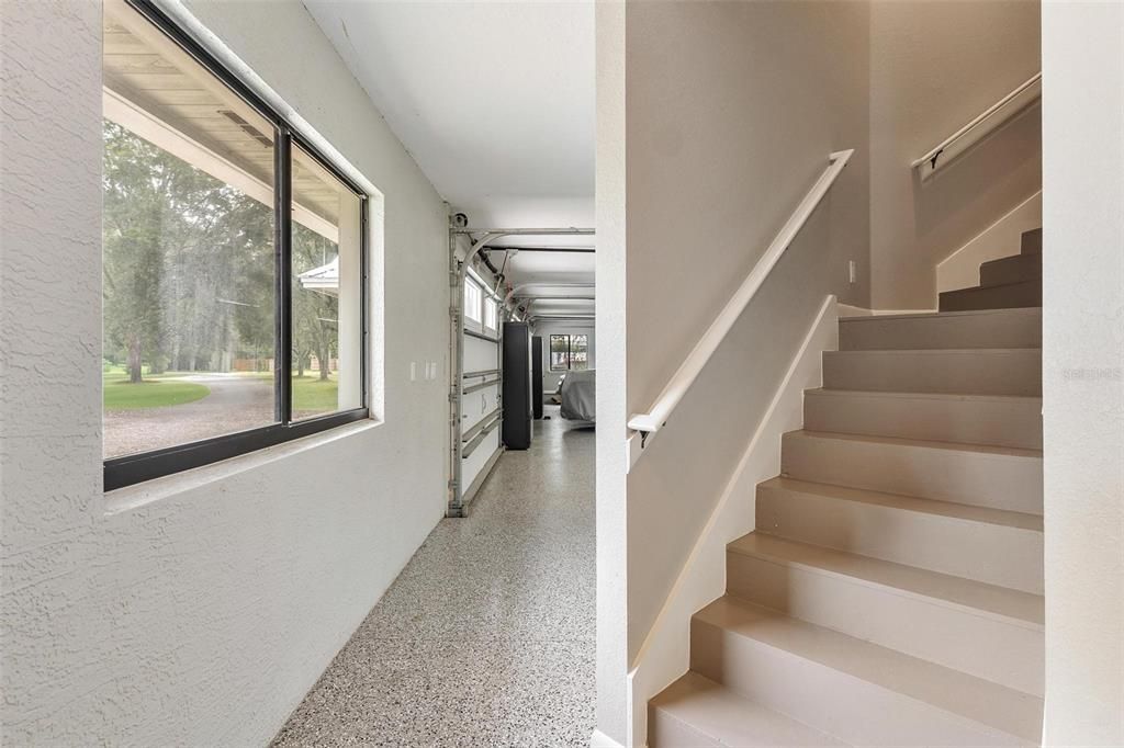 En Venta: $1,300,000 (4 camas, 2 baños, 2616 Pies cuadrados)