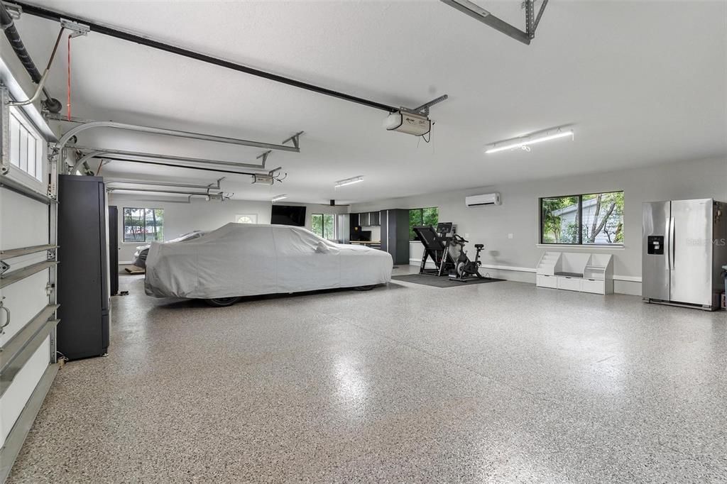 En Venta: $1,300,000 (4 camas, 2 baños, 2616 Pies cuadrados)