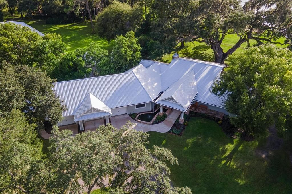 En Venta: $1,300,000 (4 camas, 2 baños, 2616 Pies cuadrados)