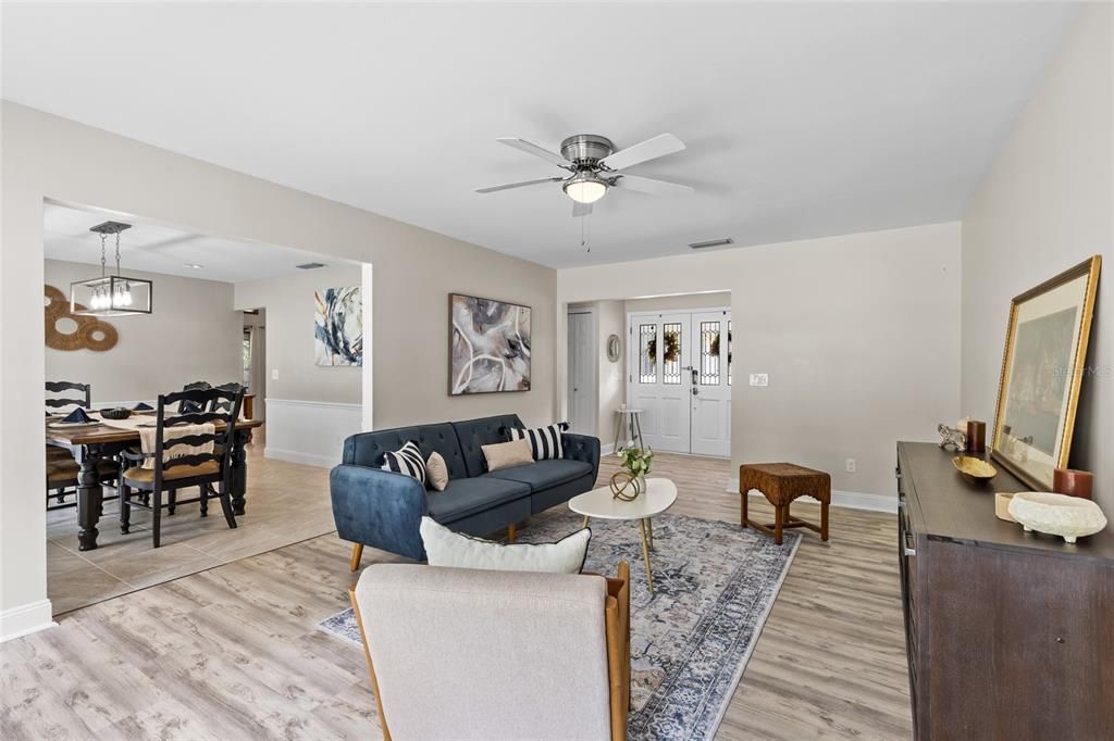 For Sale: $644,900 (5 beds, 3 baths, 3294 Square Feet)