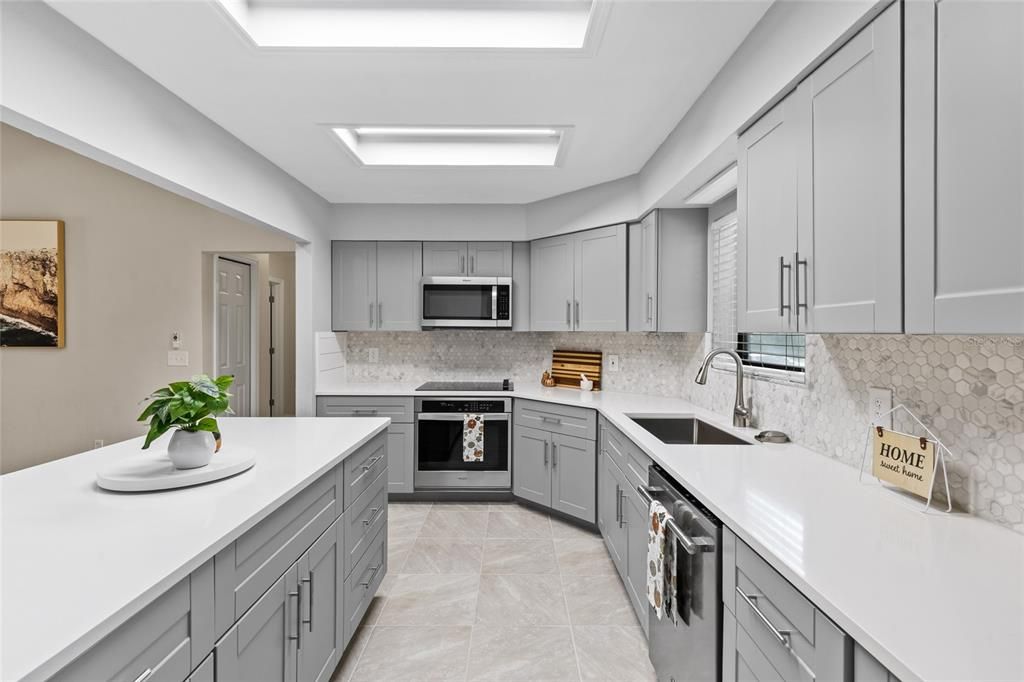 For Sale: $644,900 (5 beds, 3 baths, 3294 Square Feet)