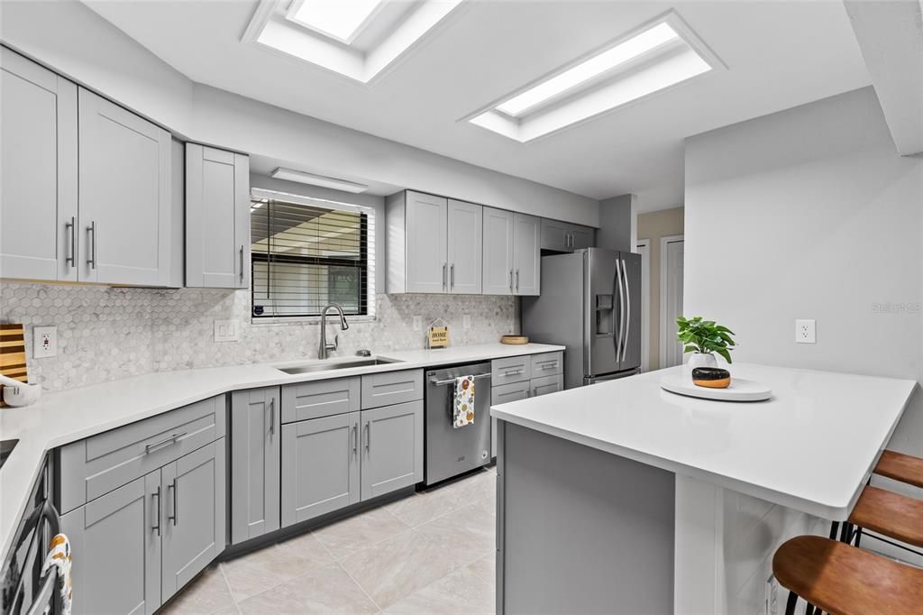 For Sale: $644,900 (5 beds, 3 baths, 3294 Square Feet)