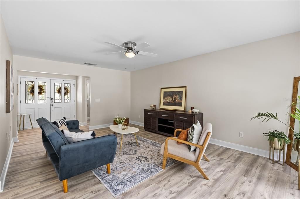 For Sale: $644,900 (5 beds, 3 baths, 3294 Square Feet)