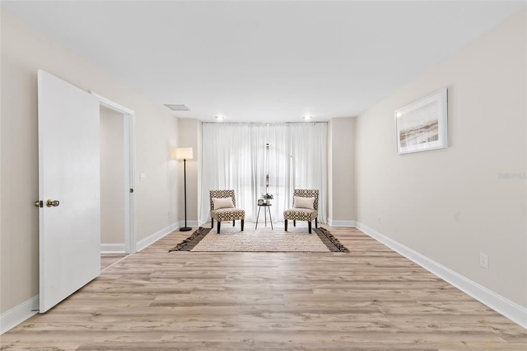 For Sale: $644,900 (5 beds, 3 baths, 3294 Square Feet)