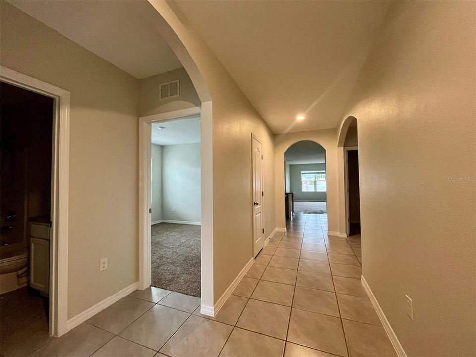 出租: $1,950 (4 贝兹, 2 浴室, 1851 平方英尺)